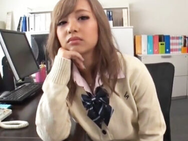 「どうせ勃ってんでしょ？」生意気な黒ギャルＪＫが先生を手玉に取りフェラ抜き