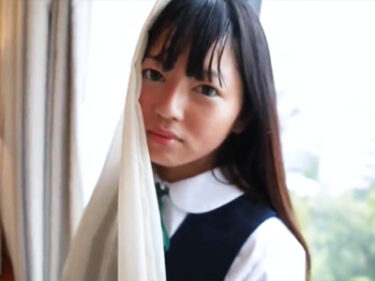 経験人数が2人の初心で清楚な美少女ＪＫと汗だくになるまでハメまくり